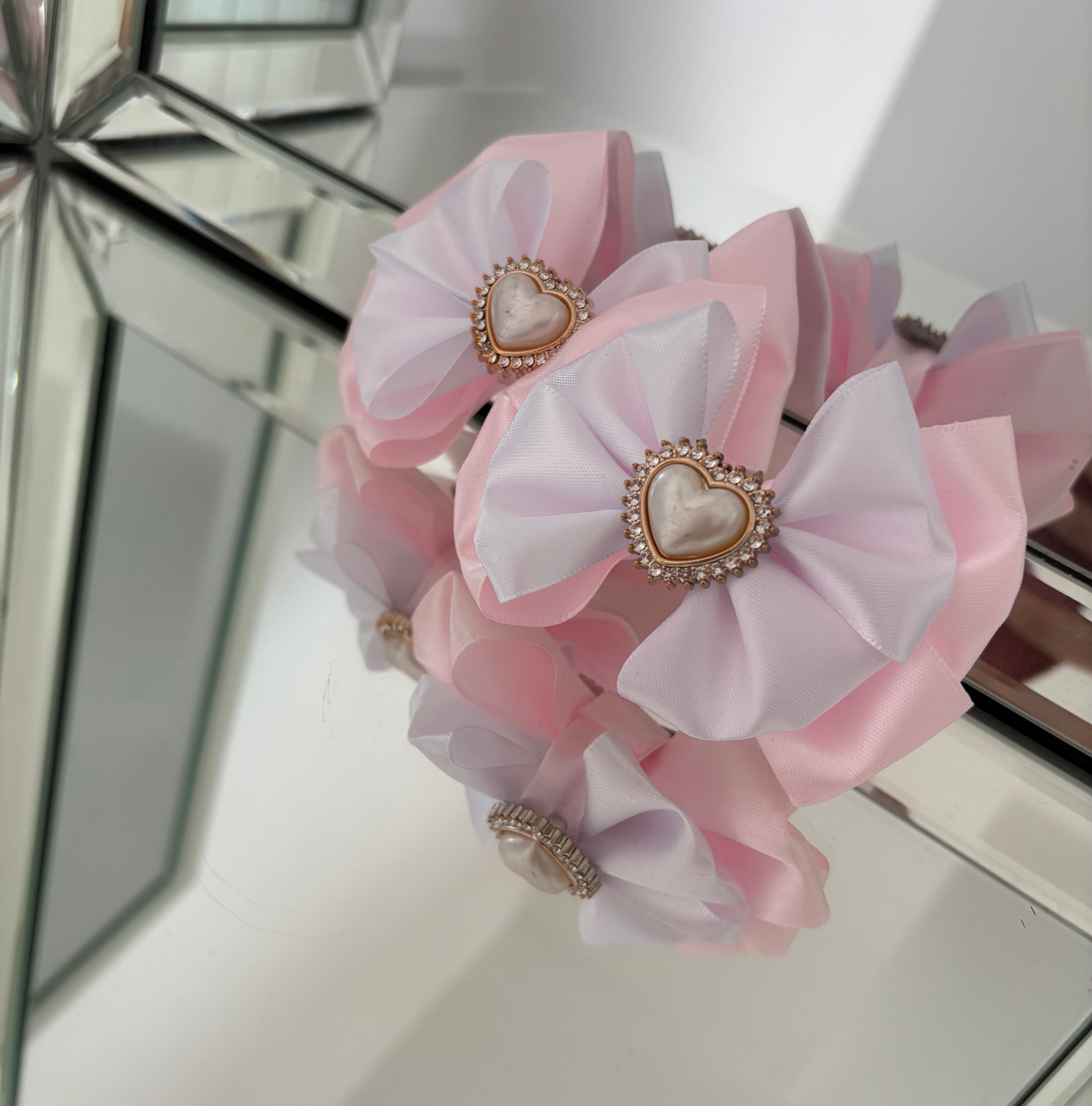 Sweetheart Pearl Bow