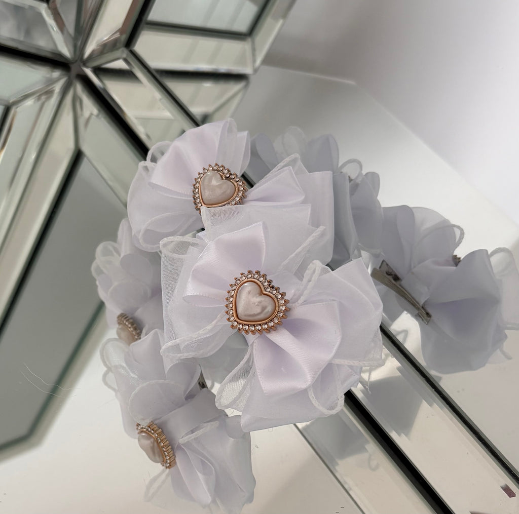 Pearl Heart Luxe Bow Clip