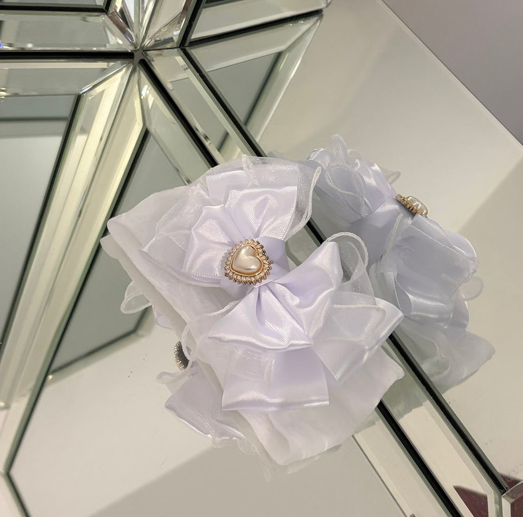Pearl Heart Luxe Bow Clip