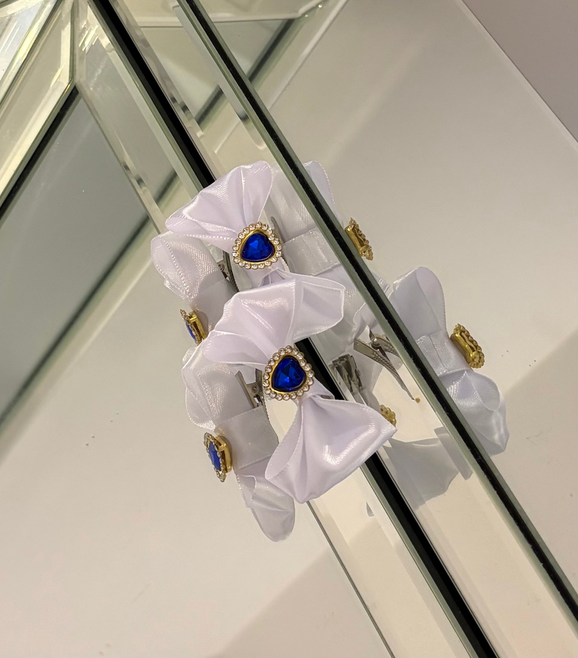 Sapphire Heart Princess Bow Clip